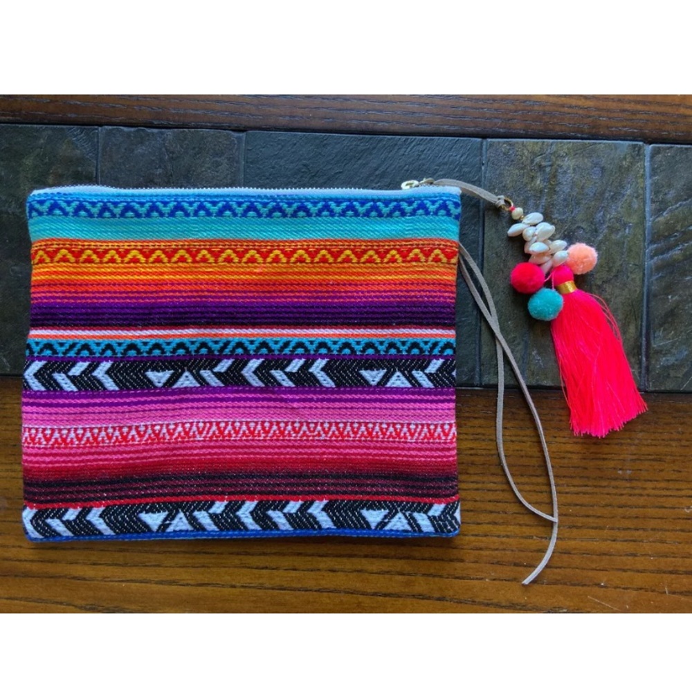 Zip pouch